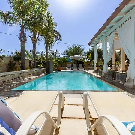 Villa Zamia Con Piscina *