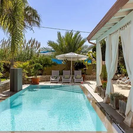 Zamia Con Piscina Вилла Санта-Мария-дель-Фокалло