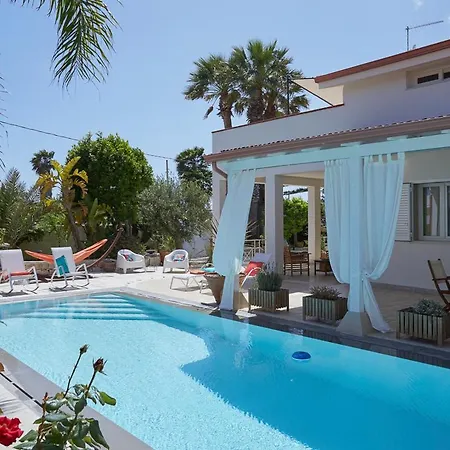 Zamia Con Piscina Villa